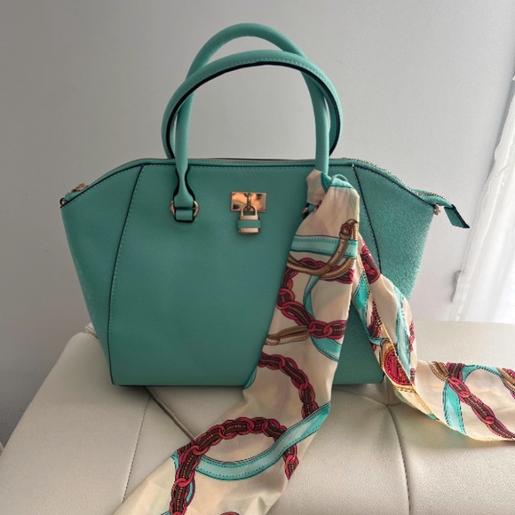 Turquoise women’s Handbag purse - Picture 1 of 4